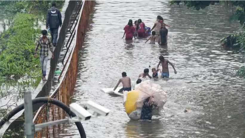 Ấn Độ: mưa lớn ảnh hưởng hơn 300 chuyến bay